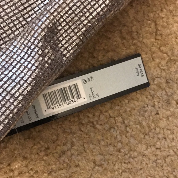 Tahari woman’s evening dress Silver Powder Sz 6p w tags - Picture 4 of 6
